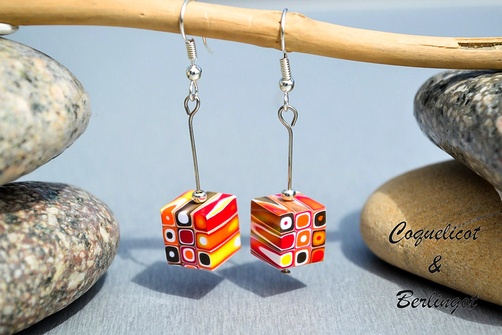 boucles d'oreilles en cube