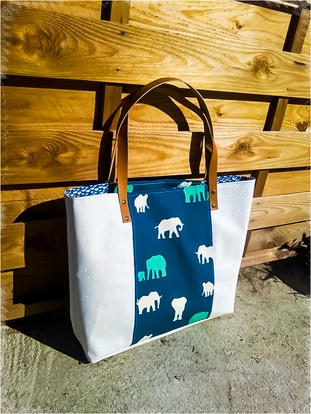 Tote bag