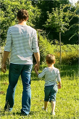 Polos rayés homme et enfant