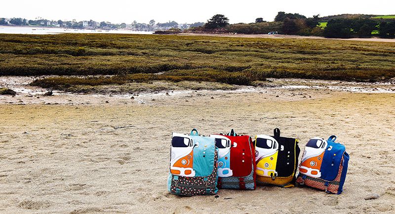 Des sacs sur la plage