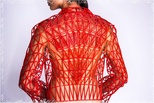 Robe rouge en plastique d'imprimante