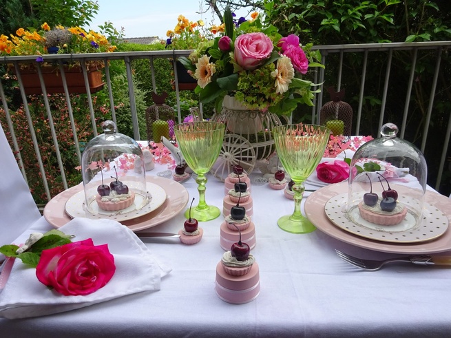 Table de décoration de Dom