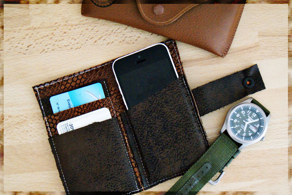 Housse de portable en cuir