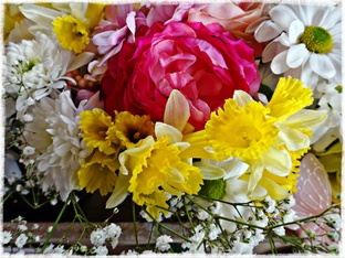 Fleurs en décoration de table